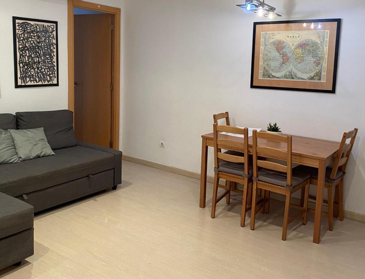 Cozy Apartment At A Great Location! Оспиталет-де-Льобрегат Экстерьер фото